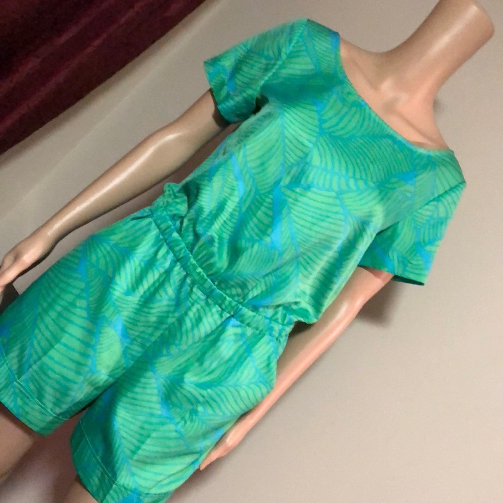 Ann Taylor LOFT size 2 jumper